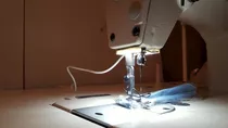 Lampara Luz Led Para Maquina De Coser. Muy Practica Y Eterna