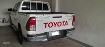 Toyota  Hilux  Versión Especial 