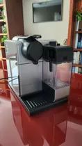 Cafetera Nespresso Lattissima Touch P/café + Bebidas C/leche