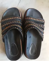 Sandalias Gomones Negras Tachas