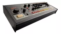 Sintetizador Roland Tr08