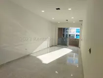 Se Vende Apartamento En Obra Blanca Para Decorar Y Reformar A Tu Gusto En Valencia, Cerca Del Centro Comercial Mediterranean Plaza, Planta Electrica Áreas Comunes, Denisse Palacios. 