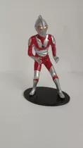 Ultraman Boneco Em Resina 16cm