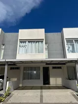 Casa En Alquiler - Condominio Bougainvillea Santo Domingo De Heredia