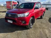 Toyota Hilux Hilux Dc 4x4 2.4 D Sr Mt