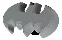 Pin Crocs Jibbitz Batman Batarang Gris Solo Deportes