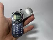 Motorola V70