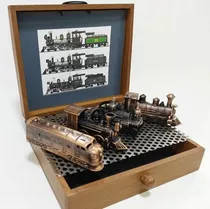Conjunto De 4 Miniaturas Decorativa De  Locomotivas Em Metal