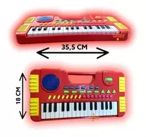 Brinquedo Piano Teclado Musical 8 Sons E 32 Teclas Diversão Cor Vermelho Pilhas