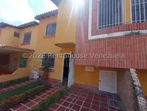 Casa En Venta En Terra Mia,cabudare R E F  2 - 4 - 4 - 8 - 2 - 7  Mp