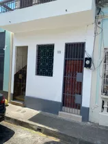 Casa En Primer Piso En La Zona Colonial De 4 Habiaciones Con 104 Metros 