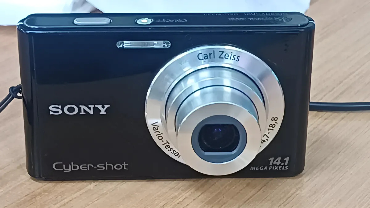 Sony Cybershot Dsc W5 5 1mp Digital Camera 3x Optical Zoom