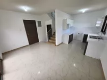 Amplia Casa En Venta En Zona 16 Dentro De Condominio