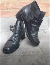 Dos Pares De Botas Dama $8000 Total 