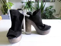 Prune Stilettos Gamuza Negra Taco Madera Acrilico