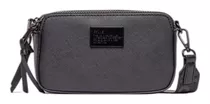 Cartera Bandolera Prüne Penny Diseño Liso De Cuero Saffiano  Negra Con Correa De Hombro Negra