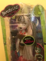 Bratzilla Glow Midnight Beach Muñeca Remate