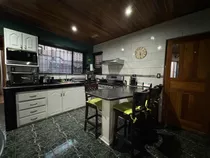 Se Vende Hermosa Casa En Mercedes Norte (precio Negociable)