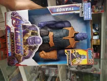 Muñeco De Thanos En Avengers Infinity War