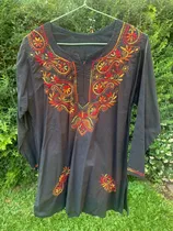 Blusa Camisola Comprada En India  Negra Bordada - Talle M