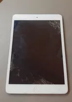 Apple iPad Mini - 2012 - 7.9'' - 16gb Branco (tela Trincada)