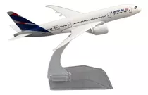 Miniatura Avião Comercial Boeing 787 Latam - Escala 1/400