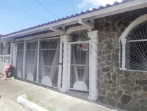 Casa Unifamiliar Cercada En Tocumen, Mañanitas