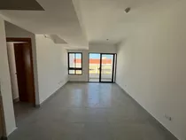 Hermoso Apartamento Ubicado En El Corazón De Evaristo Morales, Próximo A Escuelas, Iglesias, Supermercados, Avenidas Principales Y Actividades De La Zona.