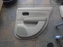 Vendo Tapiceria De Puerta De Nissan Tiida Año2008