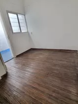 Apartamento De 2 Dormitorios Inmediaciones Cordon Y Tres Cruces Zona De Facultades Joaquin Requena Y Rivera Al Fondo Planta Baja Interior Con Patio Bien  Cuidado Gc $2500 Solo Anda O Porto Seguro 