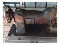 Maquina De Coser Para Arreglar O Para Repuesto Líquido 