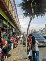 Se Vende Una Tienda-stand En El Centro De Lima Av Grau 