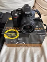 Cámara Nikon D5300 + Lente 18-55mm F/3.5-5.6 G