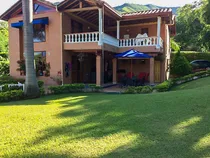 Casa Campestre Amoblada En Arriendo En Medellin Sector San Jerónimo