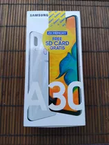 Celular Samsung A30 Como Nuevo.