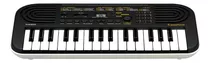 Teclado Musical Casio Sa-51 De 32 Teclas Para Principiantes Para Niños, Color Negro