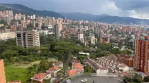 Apartamento Con Amplios Espacios Y Una Hermosa Vista