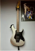 Guitarra Eléctrica Súper Strat Ltd Sn 200 Fr Con Floyd Rose
