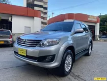 Toyota Fortuner / Modelo 2.016