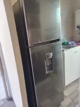 Se Vende Refrigerador De Marca Daewoo, Con No Frost 247lts