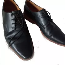 Zapatos De Vestir Batistella Acordonados En Cuero Negro
