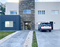 Casa  En Venta En Haras La Pradera, Pilar, G.b.a. Zona Norte