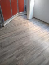 Piso Laminado Teknostep Profesional Serie 3 Instalado, Zoclo