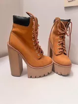 Borcegos Plataforma Jeffrey Campbell 35