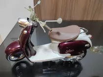 Motocicleta Yamaha Vino Vespa 1/6 30cm Deadpool Marvel Heroi