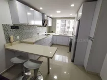 Marcos Gonzalez Vende Moderno Apartamento Amoblado Zona Este Barquisimeto - Lara. #24-12586