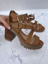 Sandalias Baja Taco Acrilico Tiras Hebilla Negro Nude Cuero