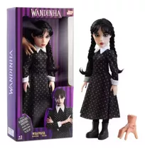 Muñeca Merlina De 45 Cm Colección Wednesday Miércoles Addams Figura Oficial De La Icónica Hija De Los Addams Vestido Lunares Trenzas Negras Y Mascota Dedos Figura Articulada Para Coleccionistas Y Fans