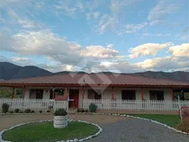 Parcela En Venta En Melipilla 2 Hectáreas, 230m2 Construidos