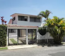 Acogedora Casa En Venta En La Boyera